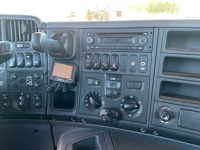 2014 scania p340 vrachtwagen met ajk containerhaaksysteem - afbeelding 20 van  37