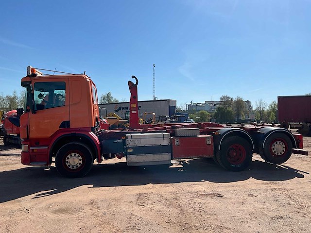 2014 scania p340 vrachtwagen met ajk containerhaaksysteem - afbeelding 21 van  24