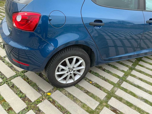 2014 seat ibiza hatchback personenauto - afbeelding 32 van  37