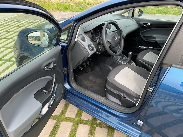 2014 seat ibiza hatchback personenauto - afbeelding 35 van  37