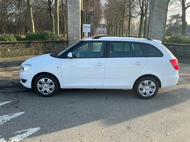 2014 skoda fabia break stationwagen personenauto - afbeelding 12 van  28