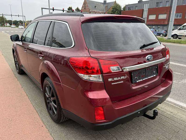 2014 subaru legacy outback awd - afbeelding 27 van  31
