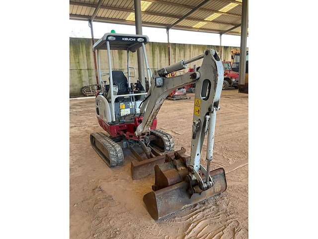 2014 takeuchi tb216 minigraafmachine - afbeelding 14 van  17