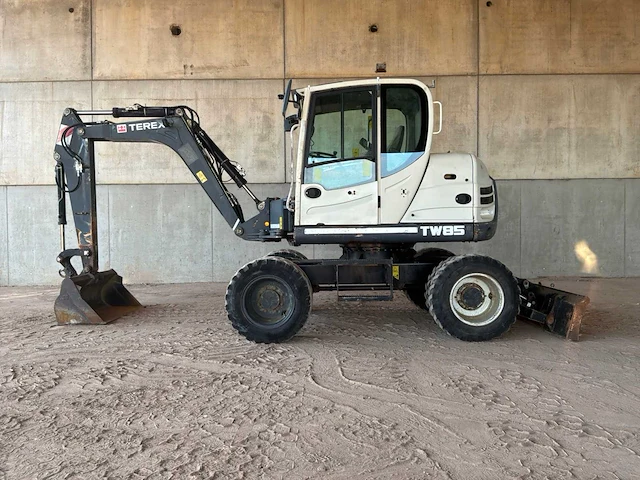 2014 terex tw85 banden graafmachine - afbeelding 8 van  21
