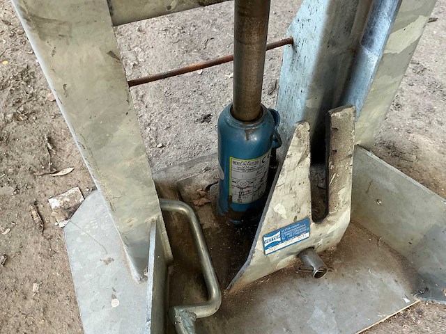 2014 vetter th31 hand hydraulische assteun - afbeelding 5 van  6