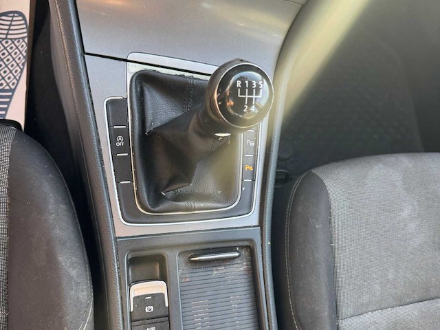 2014 volkswagen golf - 1.6tdi diesel - 5deurs - afbeelding 2 van  18