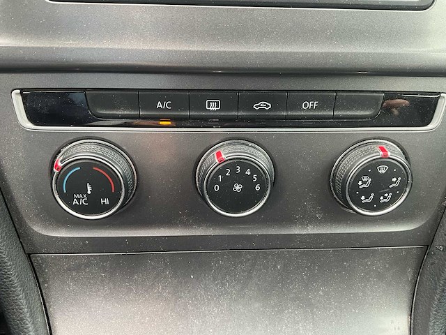 2014 volkswagen golf benzine - airco - afbeelding 21 van  61