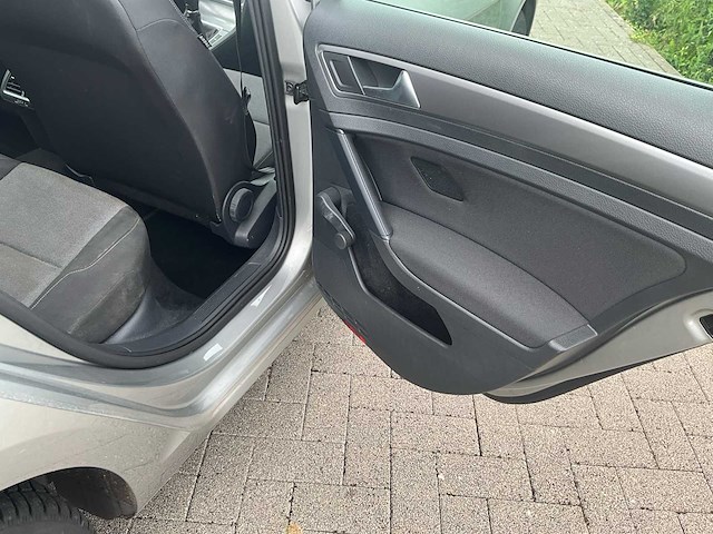 2014 volkswagen golf benzine - airco - afbeelding 37 van  62