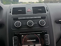 2014 volkswagen touran 2.0 tdi bluemotion auto - afbeelding 10 van  10