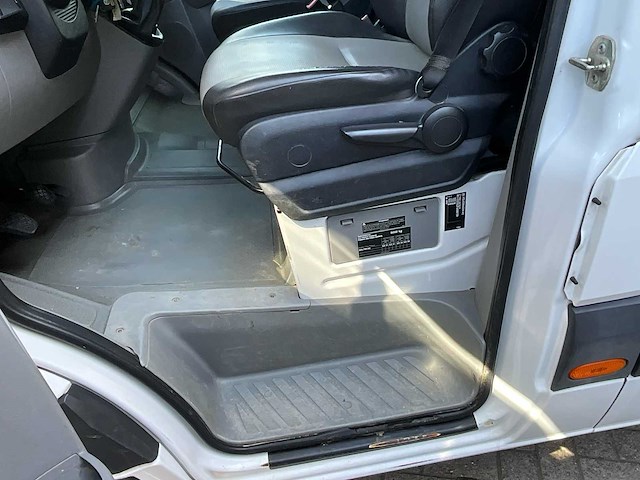 2014 volkswagen vw crafter 2.0 tdi 5t - dakrail - ingericht - euro 6 - afbeelding 25 van  45