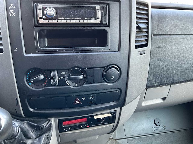 2014 volkswagen vw crafter 2.0 tdi dakrail - ingericht - euro 6 5t - afbeelding 27 van  47