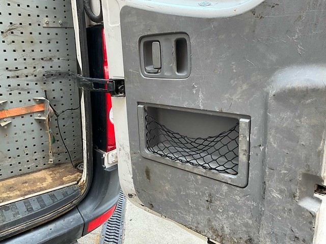 2014 volkswagen vw crafter 2.0 tdi dakrail - ingericht - euro 6 5t - afbeelding 35 van  47