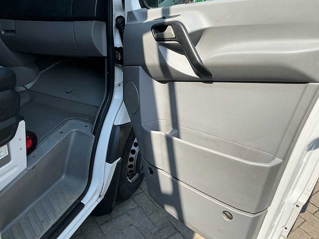 2014 volkswagen vw crafter 2.0 tdi dakrail - ingericht - euro 6 5t - afbeelding 37 van  47