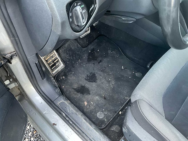 2014 volkswagen vw7 personenauto - afbeelding 7 van  28