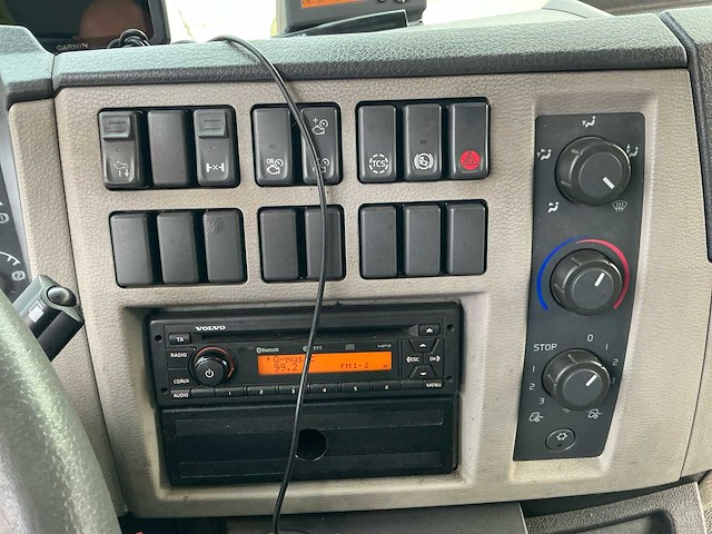 2014 volvo 240 fl vrachtwagen - afbeelding 11 van  36