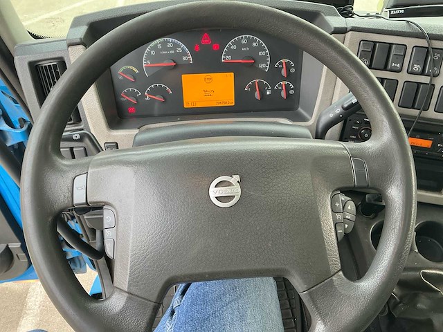 2014 volvo 240 fl vrachtwagen - afbeelding 19 van  36