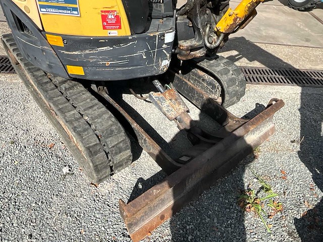 2014 yanmar vio20 - rupsgraafmachine - afbeelding 11 van  11