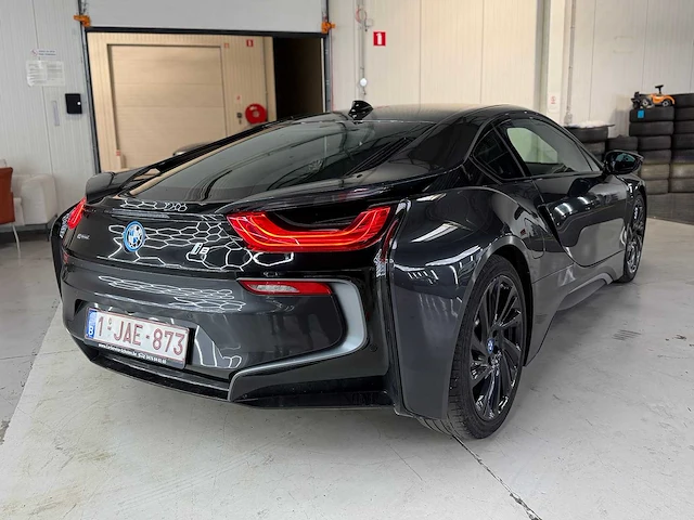 2015 - bmw - i8 - coupe - car - afbeelding 13 van  29