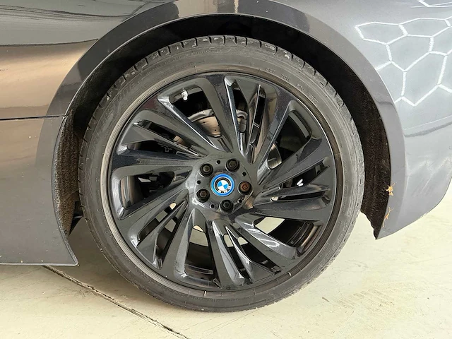 2015 - bmw - i8 - coupe - car - afbeelding 10 van  29