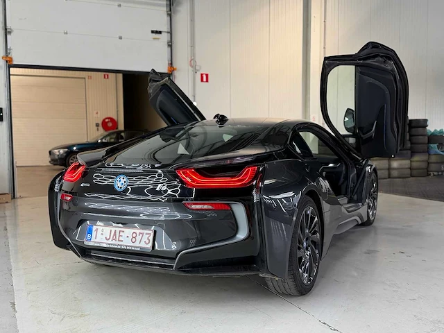 2015 - bmw - i8 - coupe - car - afbeelding 15 van  29