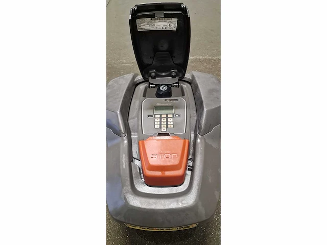 2015 - husqvarna - robot lawn mower - afbeelding 2 van  7