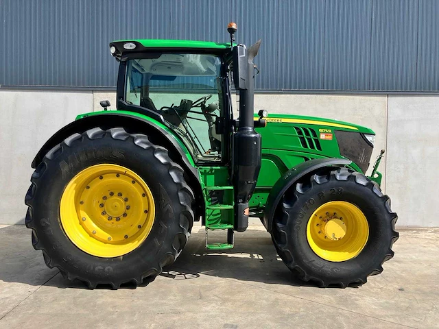 2015 - john deere - 6175r - 4-wheel drive tractor - afbeelding 5 van  12