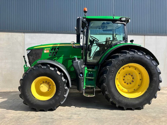 2015 - john deere - 6175r - 4-wheel drive tractor - afbeelding 6 van  12