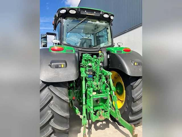 2015 - john deere - 6175r - 4-wheel drive tractor - afbeelding 8 van  12