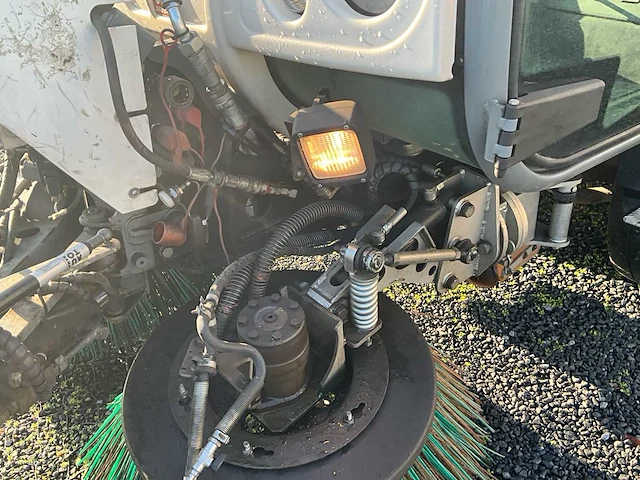 2015 ausa b200h straatveegmachine - afbeelding 12 van  56