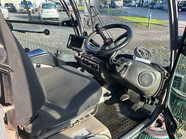 2015 ausa b200h straatveegmachine - afbeelding 27 van  56