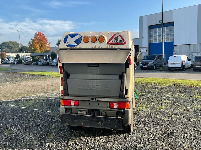 2015 ausa b200h straatveegmachine - afbeelding 45 van  56