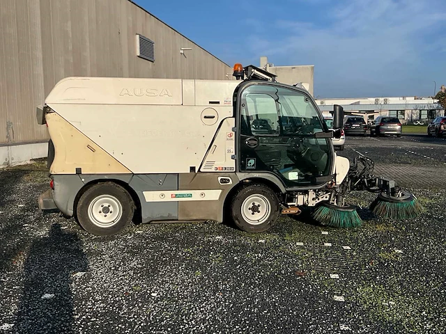 2015 ausa b200h straatveegmachine - afbeelding 47 van  56