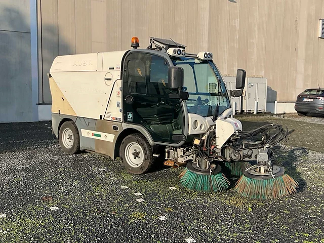 2015 ausa b200h straatveegmachine - afbeelding 48 van  56