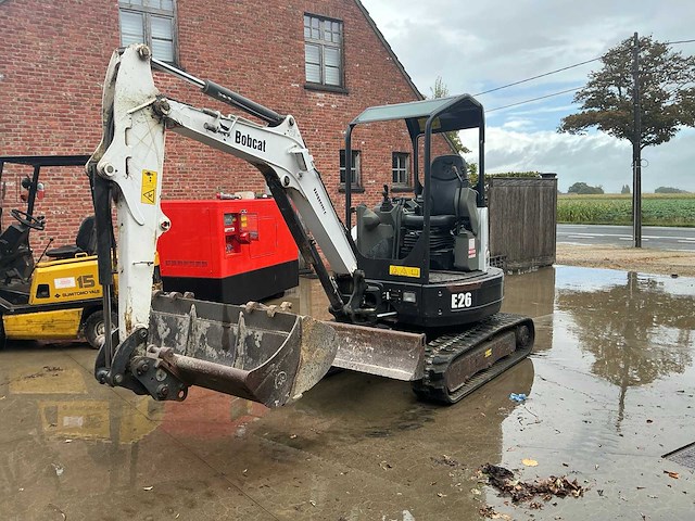 2015 bobcat e26 minigraafmachine - afbeelding 1 van  11