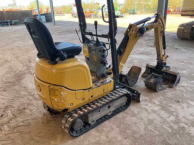 2015 cat 300.9d minigraafmachine - afbeelding 13 van  16