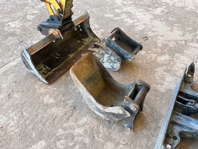 2015 cat 300.9d minigraafmachine - afbeelding 16 van  16