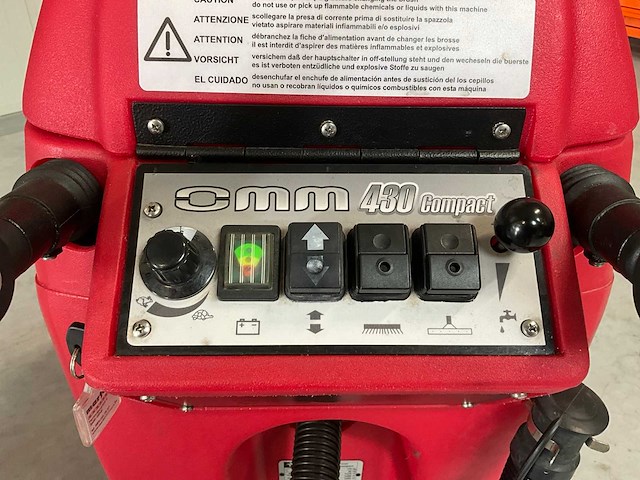 2015 cmm 430 compact vloerreiniger - afbeelding 3 van  8