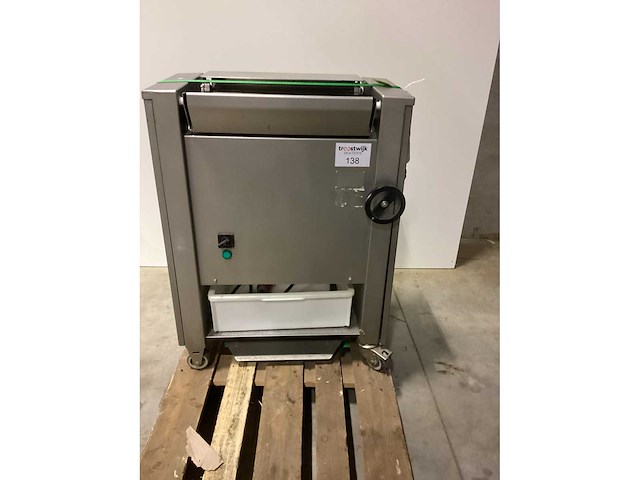 2015 cretel sb46 ontzwoerdmachine - afbeelding 1 van  5
