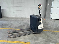 2015 crown wp3015 elektrische palletwagen - afbeelding 1 van  8