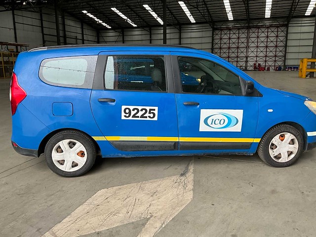 2015 dacia lodgy personenauto - afbeelding 27 van  30