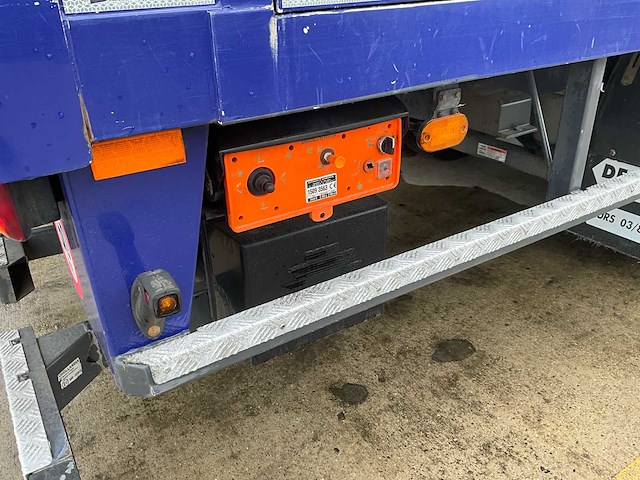 2015 daf lf 220fa euro 6 - hydraulische laadklep - airco - afbeelding 10 van  45