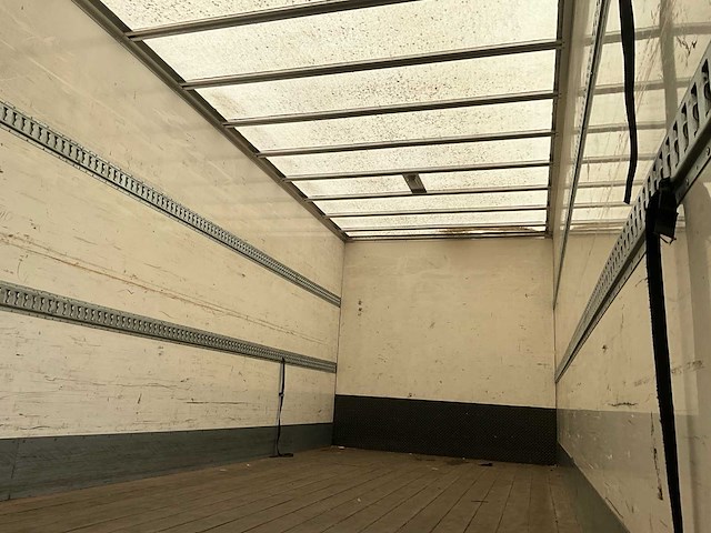 2015 daf lf 220fa euro 6 - hydraulische laadklep - airco - afbeelding 11 van  45