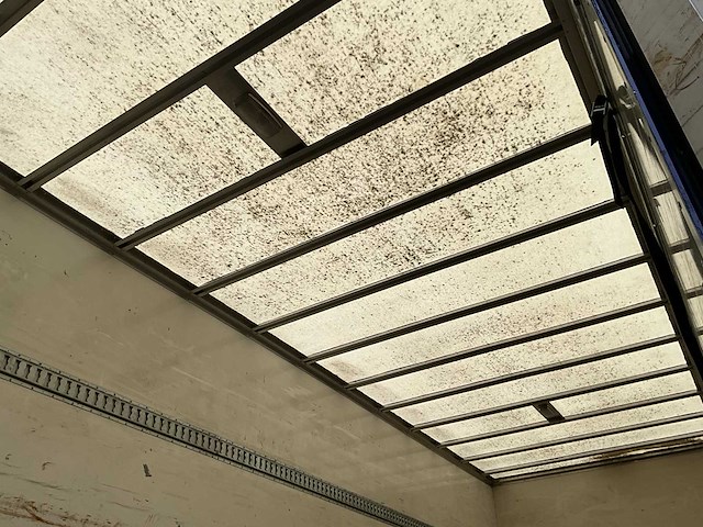 2015 daf lf 220fa euro 6 - hydraulische laadklep - airco - afbeelding 11 van  38