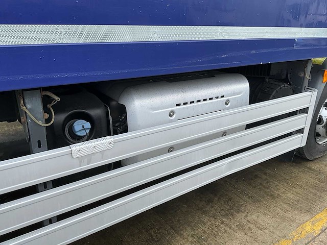 2015 daf lf 220fa euro 6 - hydraulische laadklep - airco - afbeelding 15 van  38