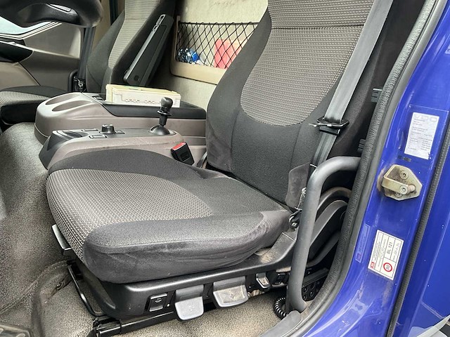 2015 daf lf 220fa euro 6 - hydraulische laadklep - airco - afbeelding 19 van  38