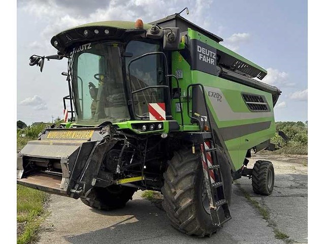 2015 deutz-fahr c7205 t5 maaidorser - afbeelding 2 van  8