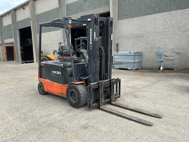 2015 doosan b30x-5 vorkheftruck - afbeelding 6 van  11
