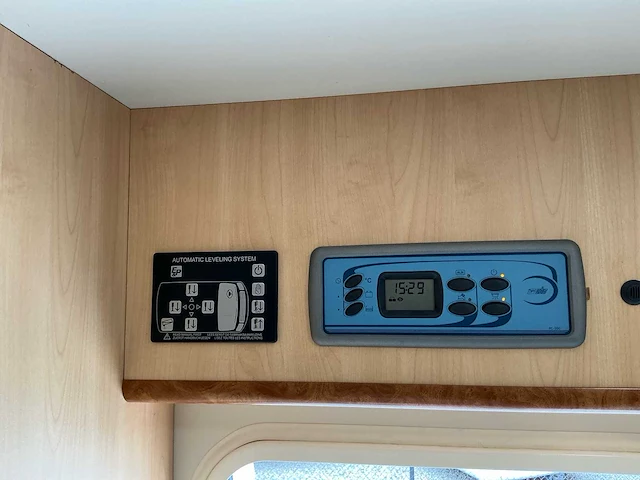 2015 fiat ducato 3000cc - mobiel kantoor / verkoopwagen - afbeelding 14 van  66