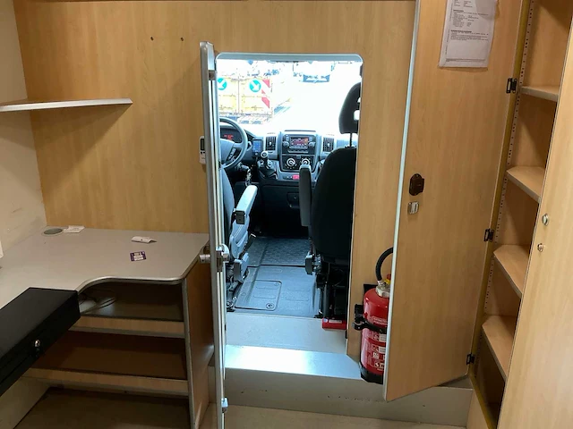 2015 fiat ducato 3000cc - mobiel kantoor / verkoopwagen - afbeelding 18 van  66