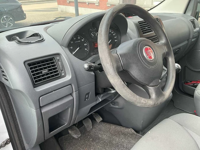 2015 fiat scudo 270 lichte vracht - afbeelding 18 van  55